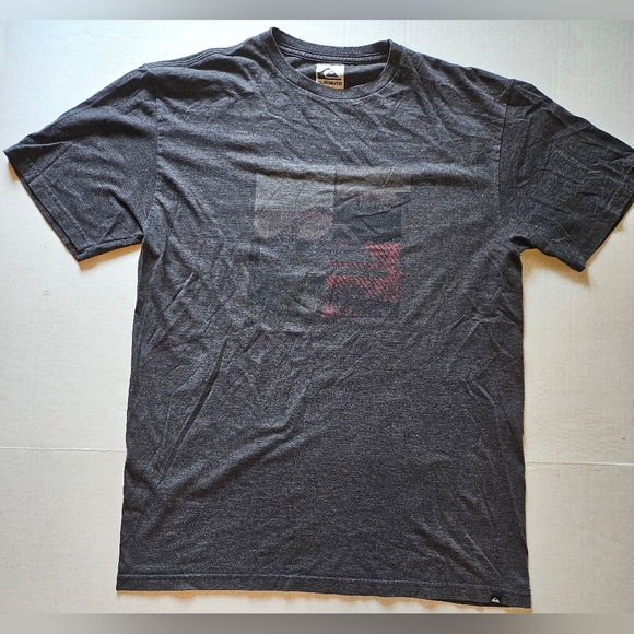 Quiksilver Other - Quiksilver Men's Gray T-Shirt